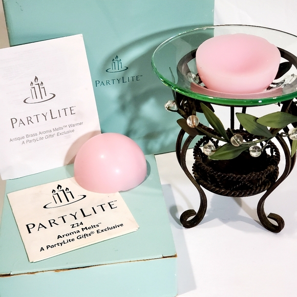 PartyLite Antique Brass Aroma Melts Warm & 2 Strawberry Rhubarb Wax Melts EUC - Picture 2 of 13